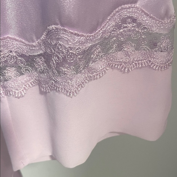 Delicates Light Purple Satin Robe 100%polyester - Picture 3 of 4